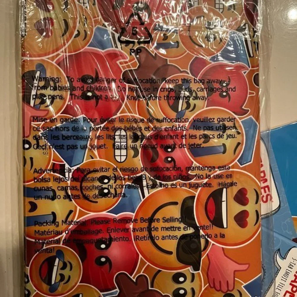 Emoji 7-Pocket Expandable File and 3‎ Packs of Emoji File Folders (All NIP)